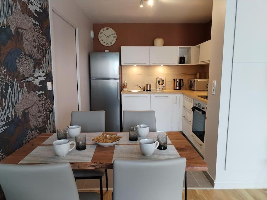 Appartement Neuf Classe, Balcon Et Petite Vue Mer Pleneuf-Val-Andre Exterior photo